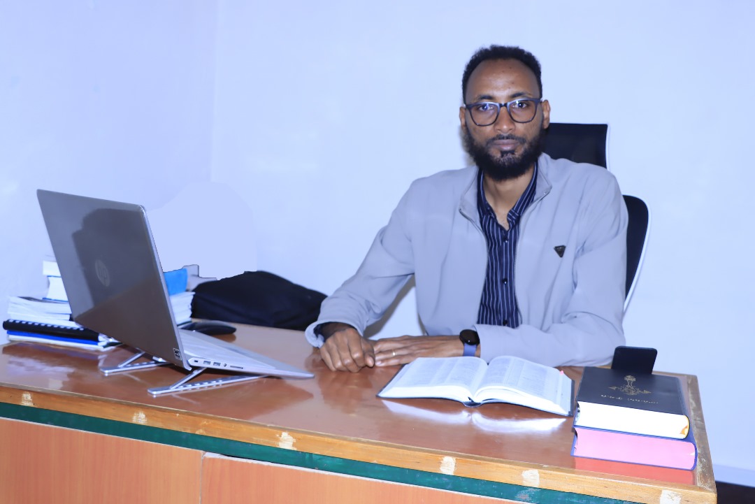 Mr. Yheys Yohanns
